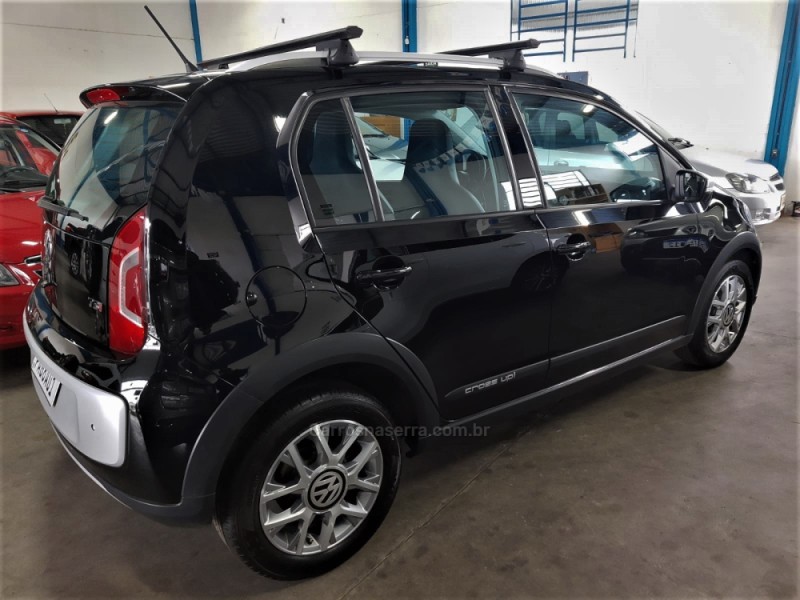 UP 1.0 TSI CROSS 12V FLEX 4P MANUAL - 2016 - VACARIA