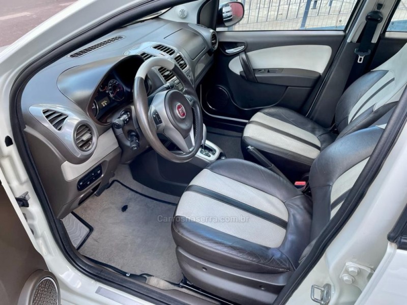 GRAND SIENA 1.6 MPI ESSENCE SUBLIME 16V FLEX 4P AUTOMATIZADO - 2016 - BOM RETIRO DO SUL