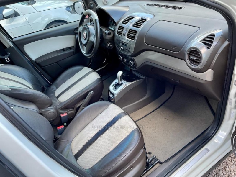 GRAND SIENA 1.6 MPI ESSENCE SUBLIME 16V FLEX 4P AUTOMATIZADO - 2016 - BOM RETIRO DO SUL