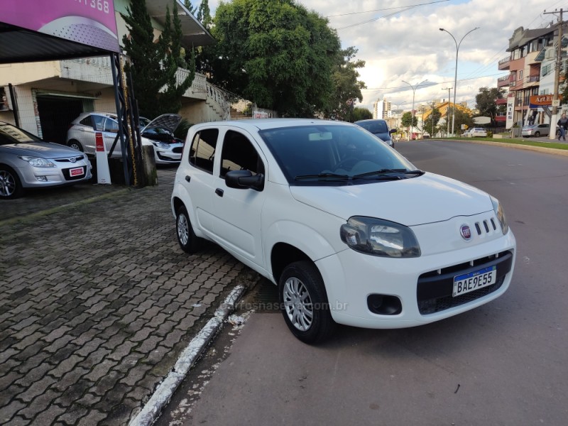 UNO 1.0 VIVACE 8V FLEX 4P MANUAL - 2016 - GUAPORé