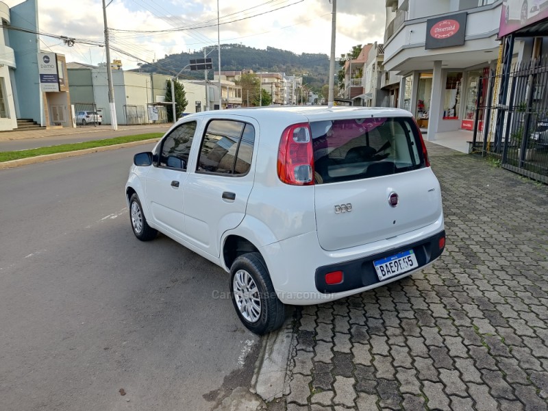 UNO 1.0 VIVACE 8V FLEX 4P MANUAL - 2016 - GUAPORé