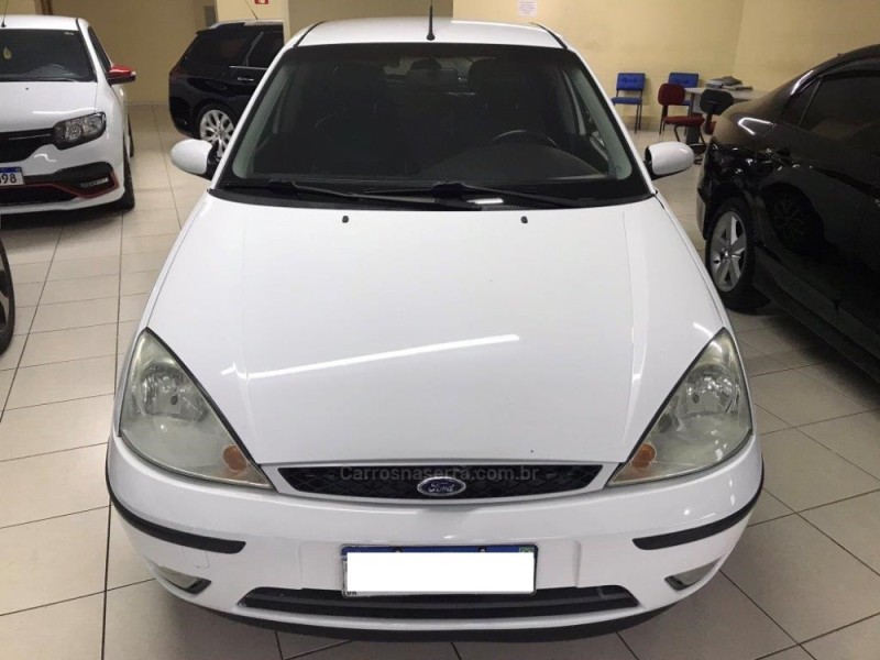 focus 2.0 ghia 16v gasolina 4p automatico 2005 farroupilha