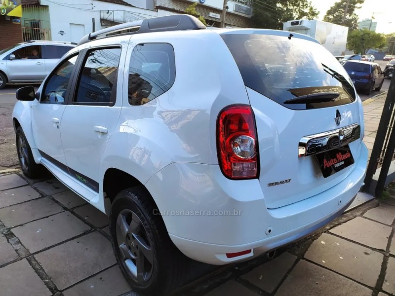 DUSTER 2.0 TECH ROAD 4X2 16V FLEX 4P MANUAL - 2014 - NOVO HAMBURGO