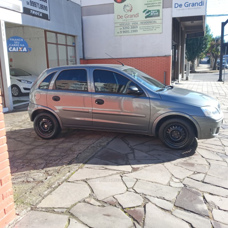 CORSA 1.4 MPFI MAXX 8V FLEX 4P MANUAL - 2011 - FLORES DA CUNHA