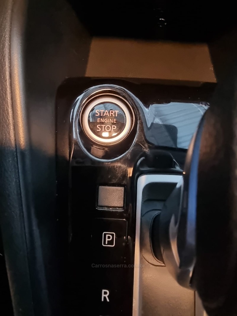 VERSA 1.6 ADVANCE 16V FLEX 4P AUTOMÁTICO - 2022 - FARROUPILHA
