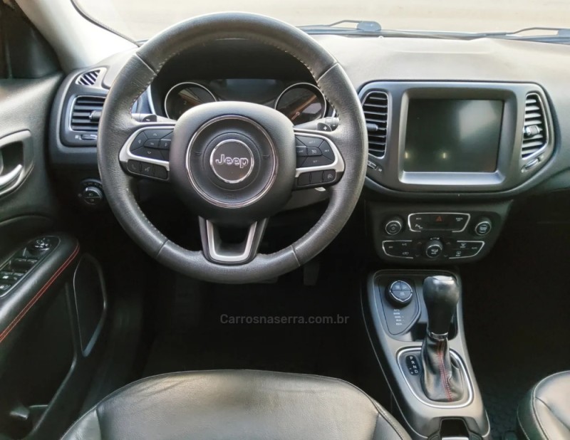 COMPASS 2.0 16V DIESEL TRAILHAWK 4X4 AUTOMÁTICO - 2018 - NãO-ME-TOQUE