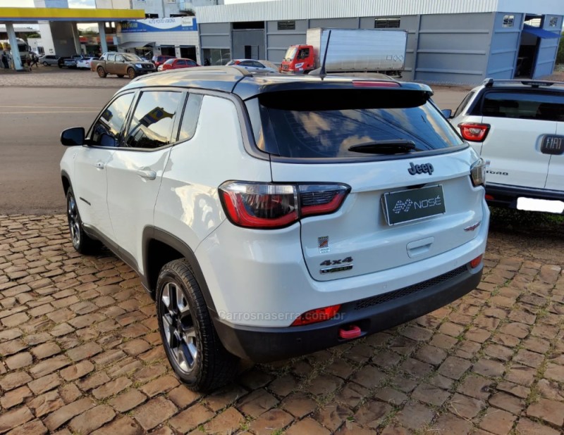 COMPASS 2.0 16V DIESEL TRAILHAWK 4X4 AUTOMÁTICO - 2018 - NãO-ME-TOQUE