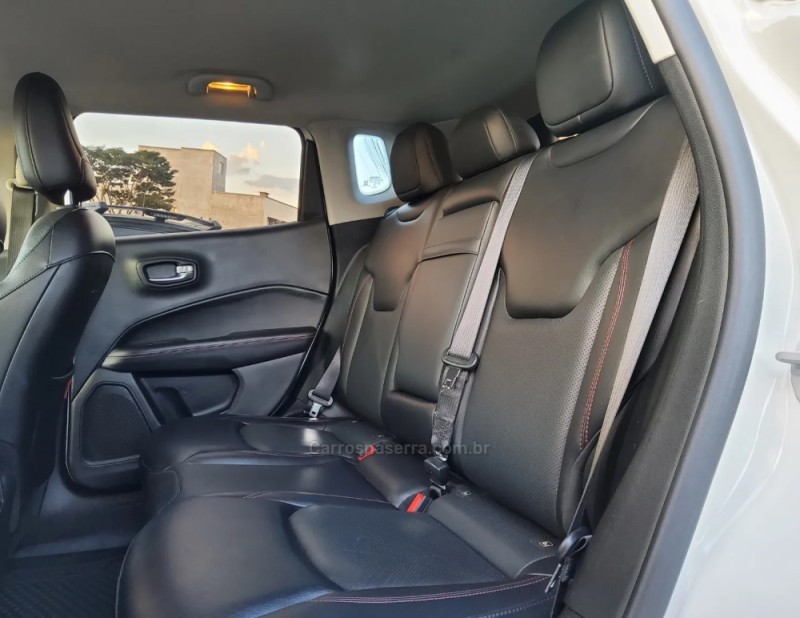 COMPASS 2.0 16V DIESEL TRAILHAWK 4X4 AUTOMÁTICO - 2018 - NãO-ME-TOQUE