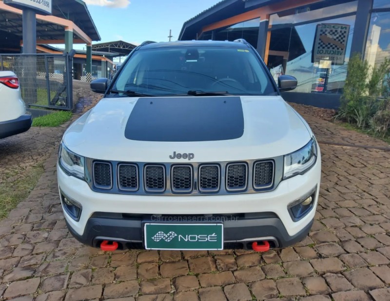 COMPASS 2.0 16V DIESEL TRAILHAWK 4X4 AUTOMÁTICO - 2018 - NãO-ME-TOQUE