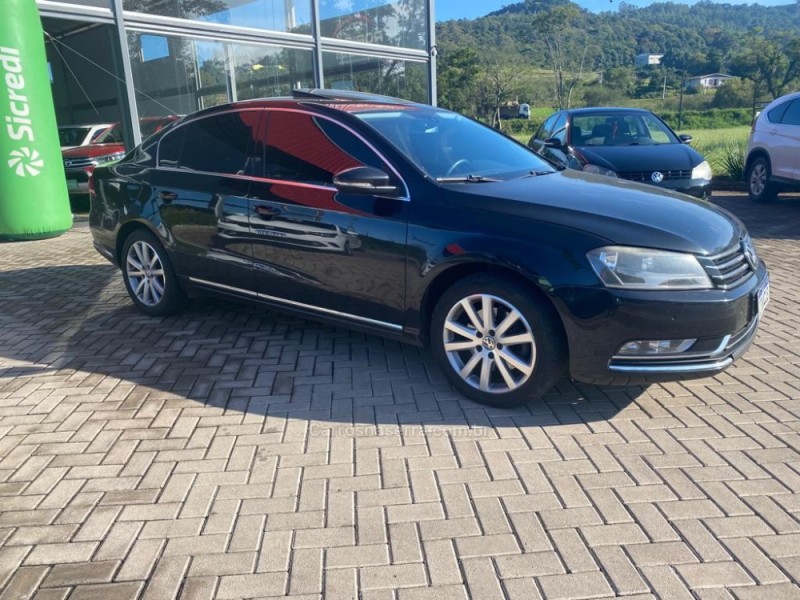 PASSAT  - 2011 - FELIZ