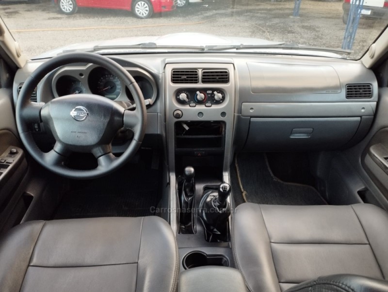 FRONTIER 2.8 SE 4X4 CD TURBO DIESEL 4P MANUAL - 2005 - IGREJINHA