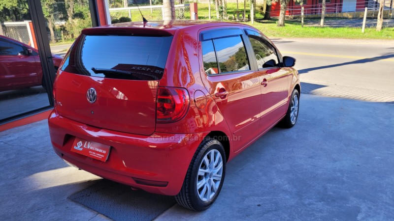 FOX 1.0 MI 8V FLEX 4P MANUAL - 2013 - CAXIAS DO SUL
