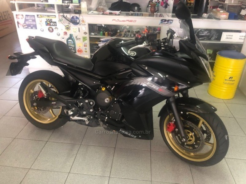 xj6 f  2011 garibaldi