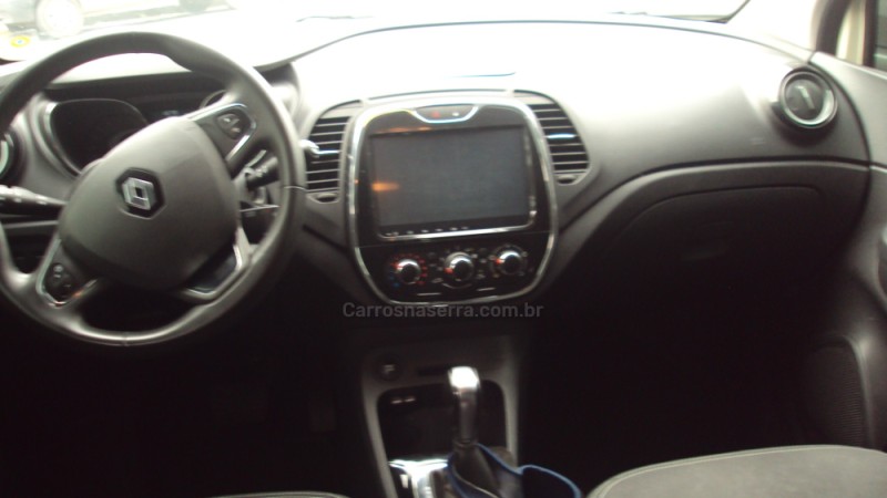 CAPTUR 1.6 LIFE 16V FLEX 4P AUTOMÁTICO - 2019 - CAXIAS DO SUL