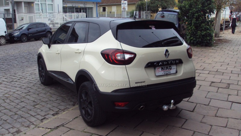 CAPTUR 1.6 LIFE 16V FLEX 4P AUTOMÁTICO - 2019 - CAXIAS DO SUL