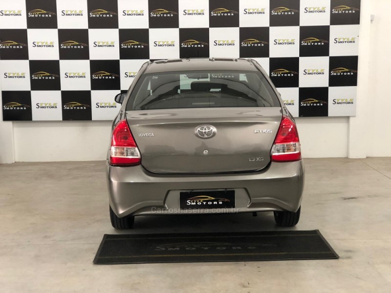 ETIOS 1.5 XS SEDAN 16V FLEX 4P AUTOMÁTICO - 2018 - NOVO HAMBURGO