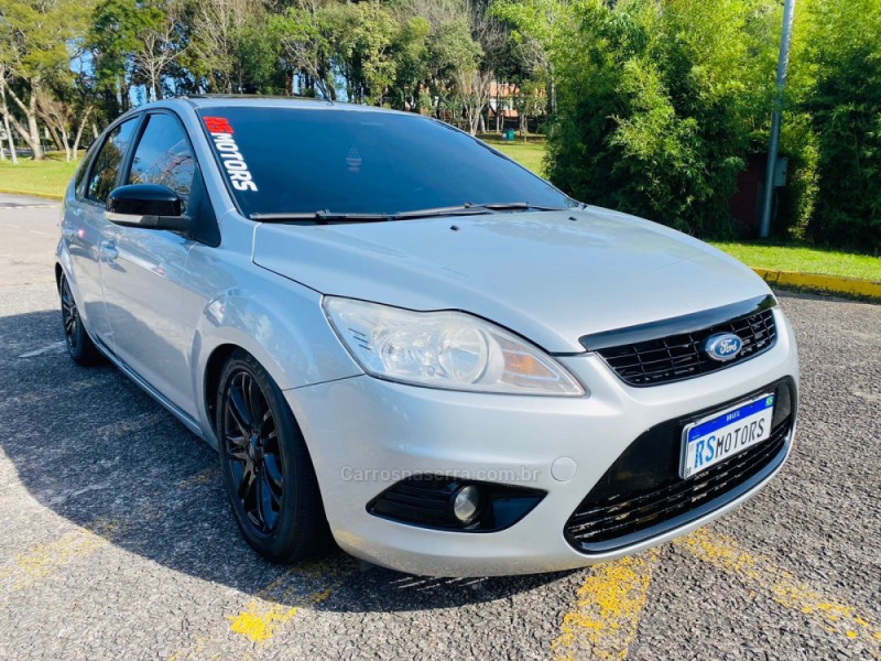 focus 2.0 ghia 16v flex 4p manual 2009 caxias do sul