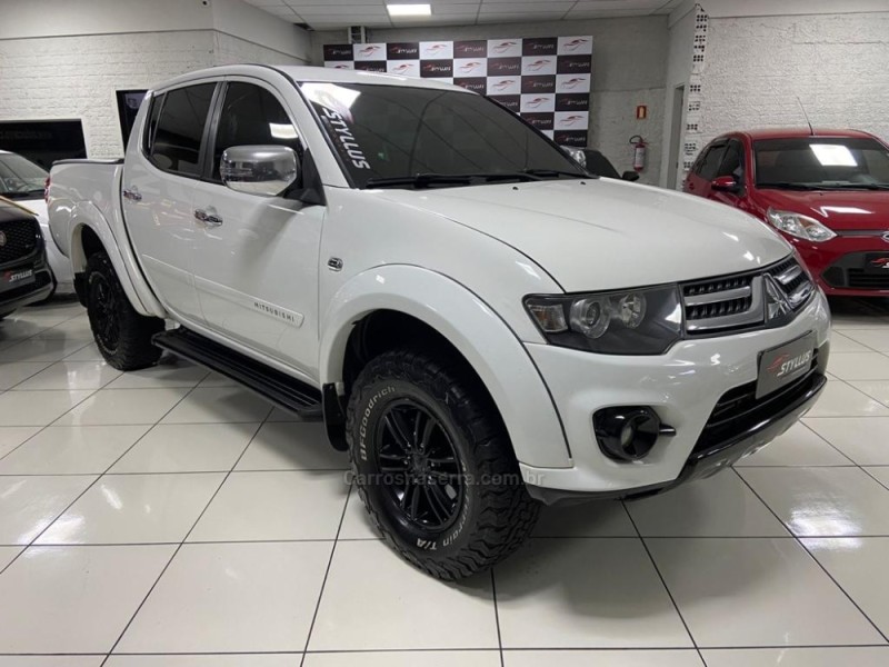 L200 TRITON 3.2 HPE 4X4 CD 16V TURBO INTERCOOLER DIESEL 4P AUTOMÁTICO - 2015 - ESTâNCIA VELHA