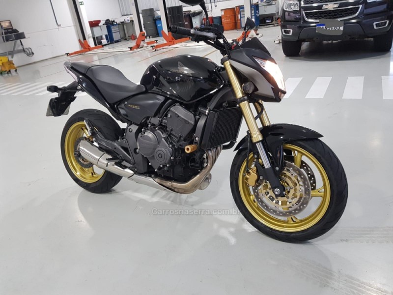 cb 600f hornet 2013 canela