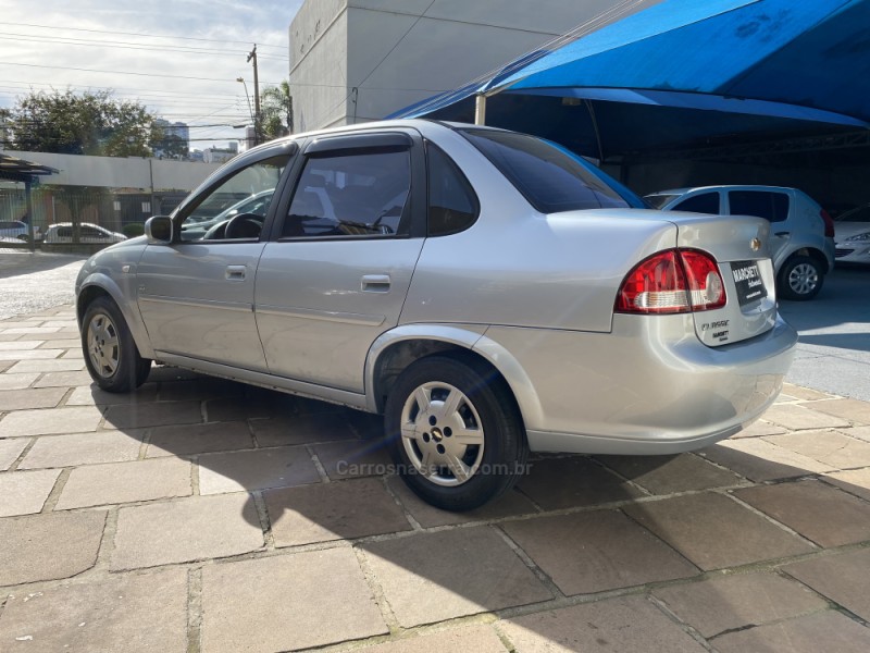 CLASSIC 1.0 MPFI LS 8V FLEX 4P MANUAL - 2011 - CAXIAS DO SUL