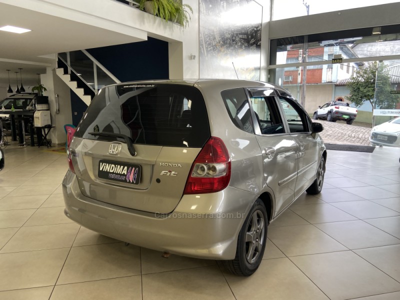 FIT 1.4 LX 8V FLEX 4P MANUAL - 2007 - FLORES DA CUNHA