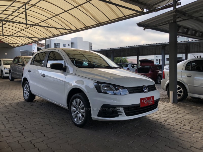 GOL 1.0 12V MPI TOTALFLEX TRENDLINE 4P MANUAL - 2017 - BOM PRINCíPIO