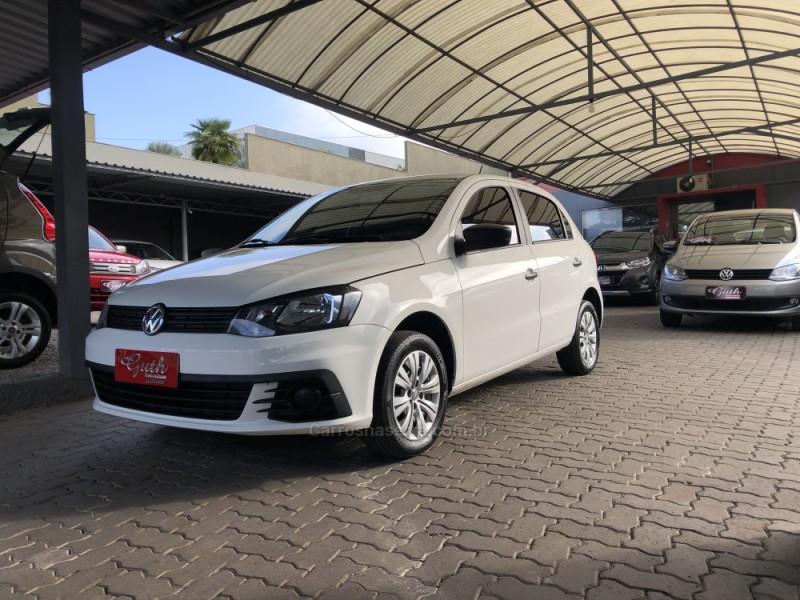 GOL 1.0 12V MPI TOTALFLEX TRENDLINE 4P MANUAL - 2017 - BOM PRINCíPIO
