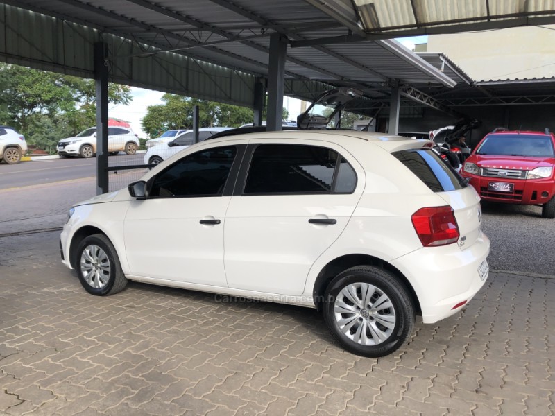 GOL 1.0 12V MPI TOTALFLEX TRENDLINE 4P MANUAL - 2017 - BOM PRINCíPIO
