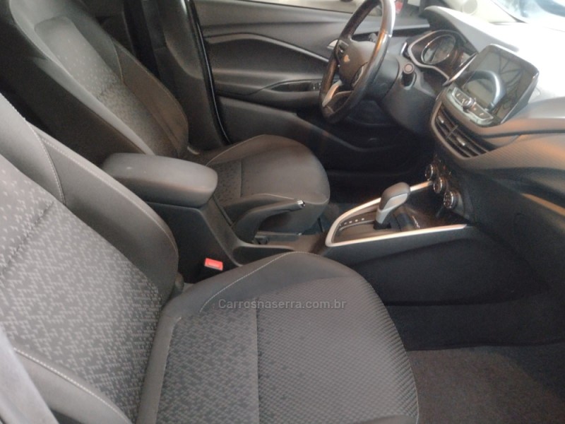 ONIX 1.0	LTZ PLUS 8V TURBO FLEX 4P AUTOMÁTICO - 2020 - SãO SEBASTIãO DO CAí