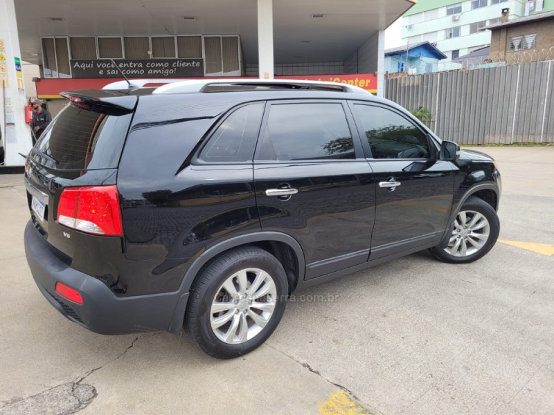 SORENTO 3.5 SORENTO V6 24V 4X2 7 LUGARES AUTOMÁTICO - 2011 - CAXIAS DO SUL