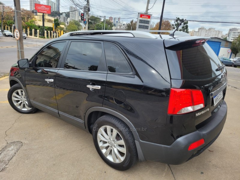 SORENTO 3.5 SORENTO V6 24V 4X2 7 LUGARES AUTOMÁTICO - 2011 - CAXIAS DO SUL