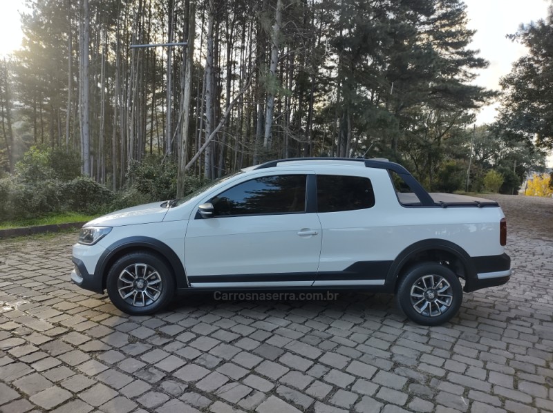 SAVEIRO 1.6 CROSS CD 16V FLEX 2P MANUAL - 2018 - NOVA PRATA