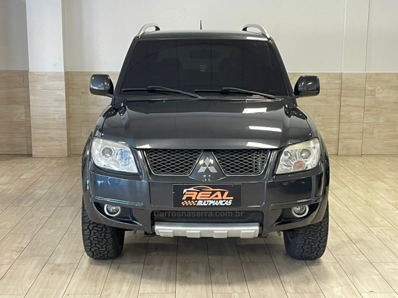 PAJERO TR4 2.0 4X4 16V 140CV FLEX 4P AUTOMÁTICO - 2010 - CAXIAS DO SUL