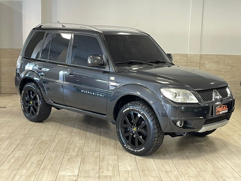PAJERO TR4 2.0 4X4 16V 140CV FLEX 4P AUTOMÁTICO - 2010 - CAXIAS DO SUL