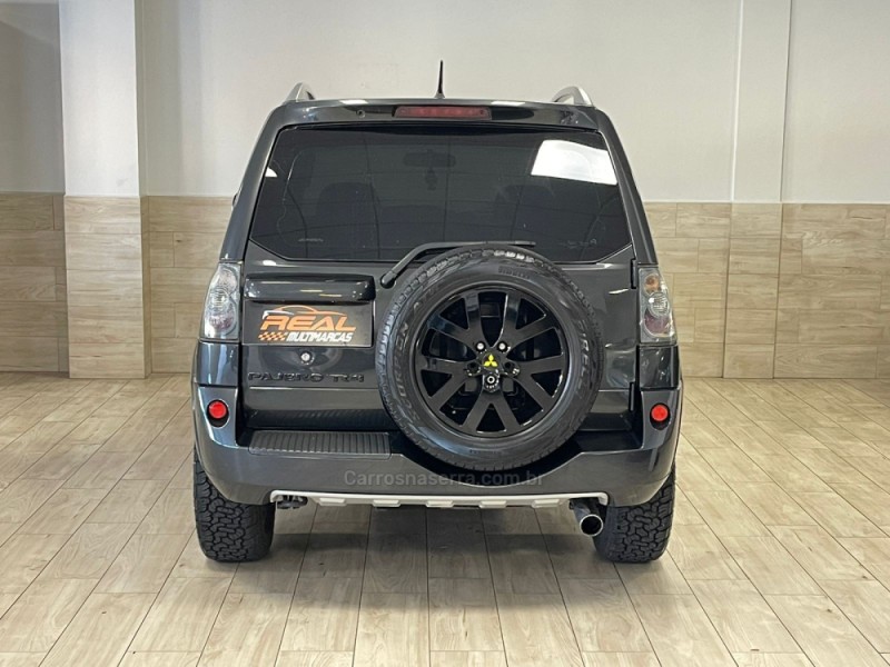 PAJERO TR4 2.0 4X4 16V 140CV FLEX 4P AUTOMÁTICO - 2010 - CAXIAS DO SUL