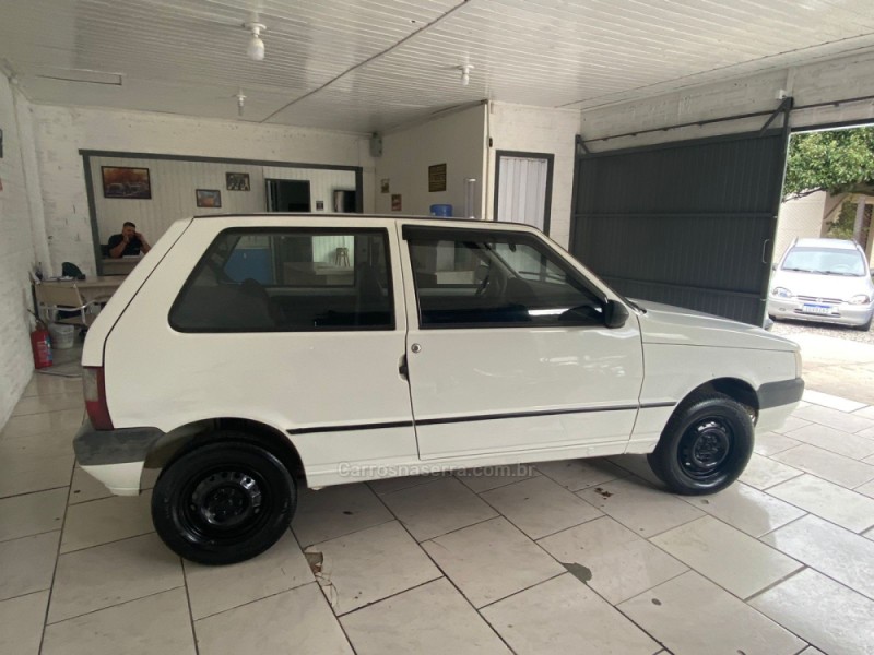 UNO 1.0 MPI MILLE FIRE 8V GASOLINA 2P MANUAL - 2011 - CAXIAS DO SUL