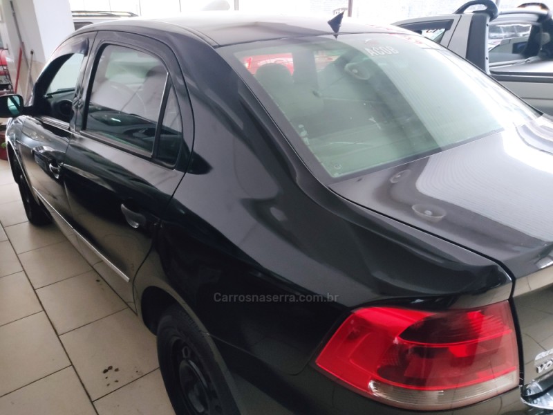 VOYAGE 1.0 MI 8V FLEX 4P MANUAL - 2009 - CAXIAS DO SUL