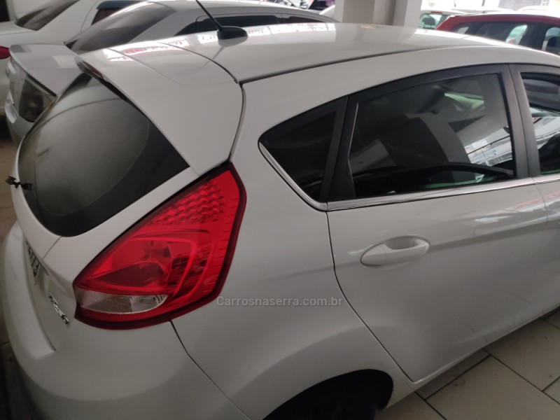 FIESTA 1.5 SE HATCH 16V FLEX 4P MANUAL - 2012 - CAXIAS DO SUL
