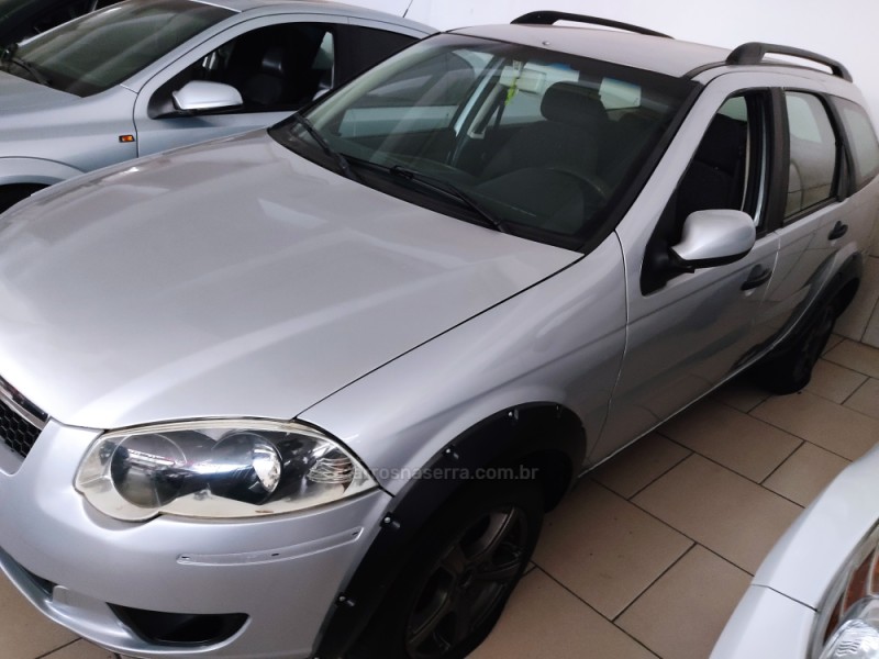 PALIO 1.6 TREKKING WEEKEND 16V FLEX 4P MANUAL