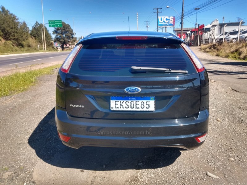 FOCUS 1.6 GLX 8V FLEX 4P MANUAL - 2013 - FARROUPILHA