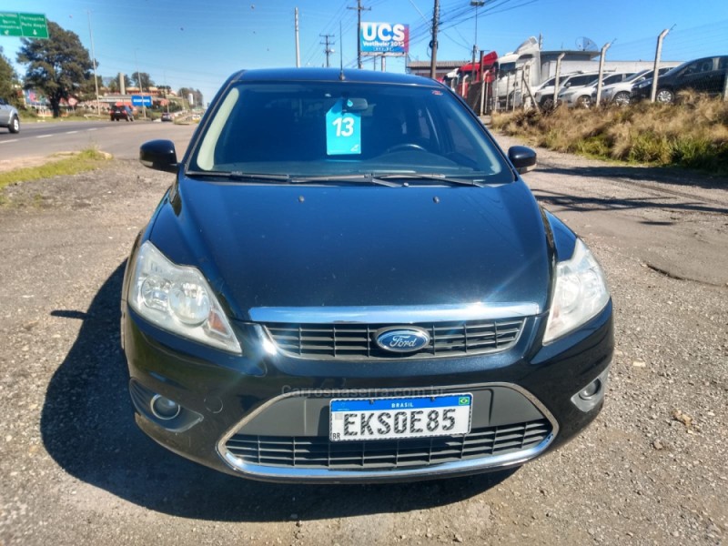 FOCUS 1.6 GLX 8V FLEX 4P MANUAL - 2013 - FARROUPILHA