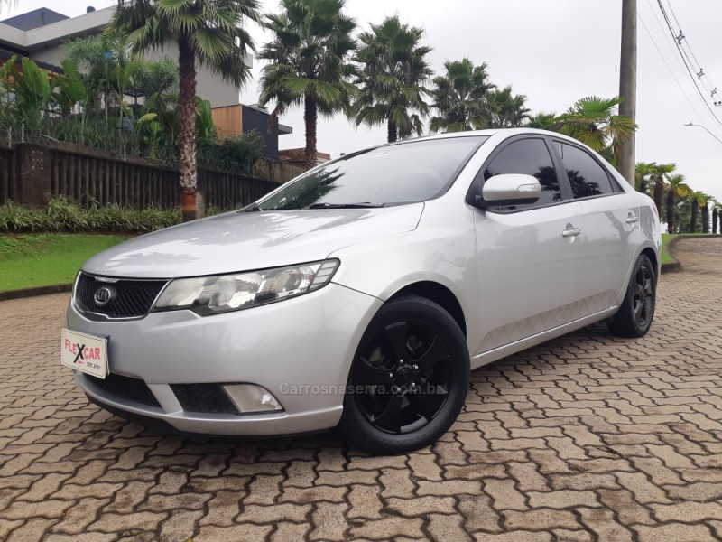 CERATO 1.6 EX2 SEDAN 16V GASOLINA 4P AUTOMÁTICO