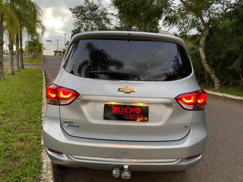 SPIN 1.8 LT 8V FLEX 4P AUTOMÁTICO - 2019 - CAMPO BOM