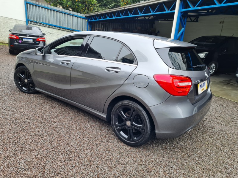 A 200 1.6 TURBO URBAN 16V GASOLINA 4P AUTOMÁTICO - 2014 - BENTO GONçALVES