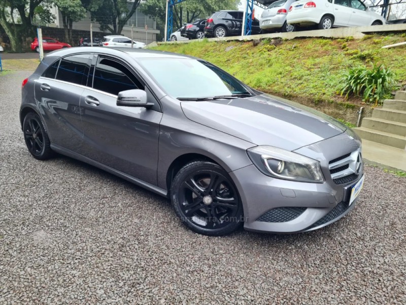 A 200 1.6 TURBO URBAN 16V GASOLINA 4P AUTOMÁTICO - 2014 - BENTO GONçALVES