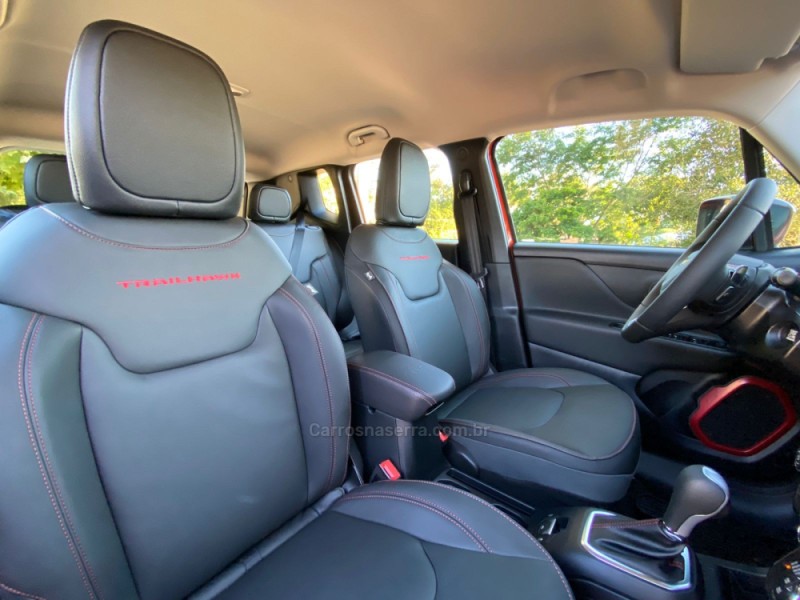 RENEGADE 1.3 TRAILHAWK T270 16V TURBO FLEX 4X4 4P AUTOMÁTICO - 2022 - TAQUARA