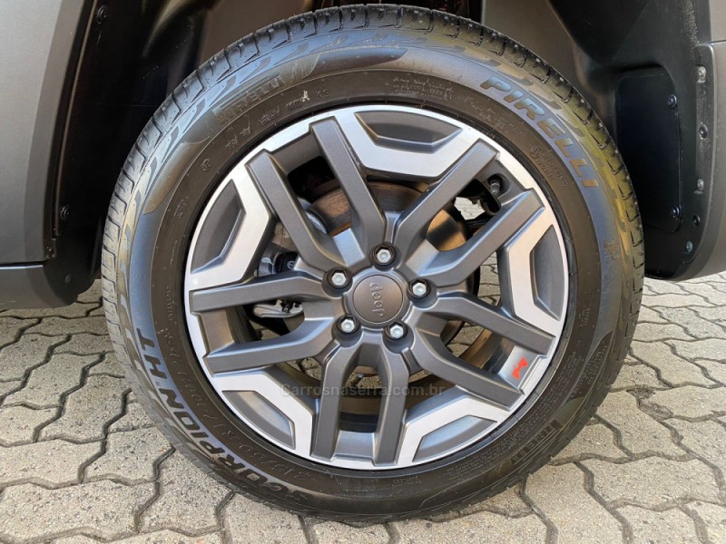 RENEGADE 1.3 TRAILHAWK T270 16V TURBO FLEX 4X4 4P AUTOMÁTICO - 2022 - TAQUARA