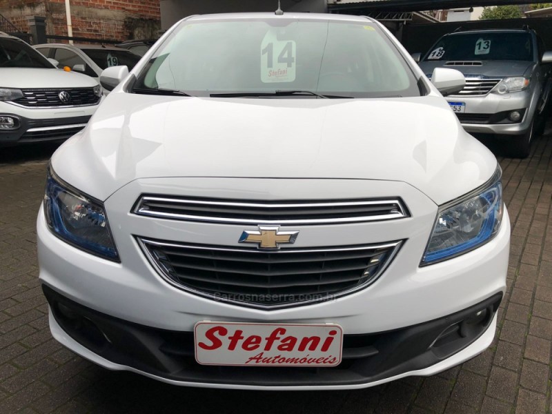 ONIX 1.4 MPFI LTZ 8V FLEX 4P MANUAL - 2014 - FELIZ