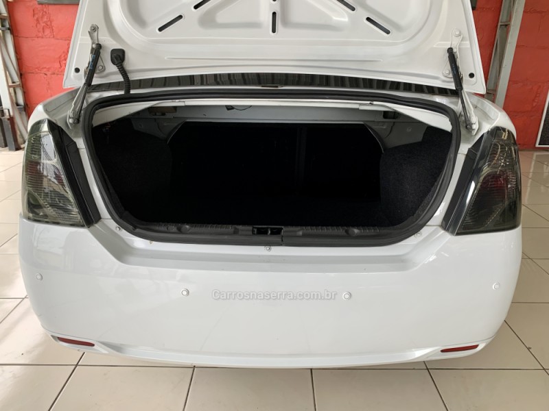 FIESTA 1.6 ROCAM SE SEDAN 8V FLEX 4P MANUAL - 2014 - CAXIAS DO SUL