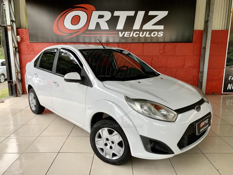 FIESTA 1.6 ROCAM SE SEDAN 8V FLEX 4P MANUAL - 2014 - CAXIAS DO SUL